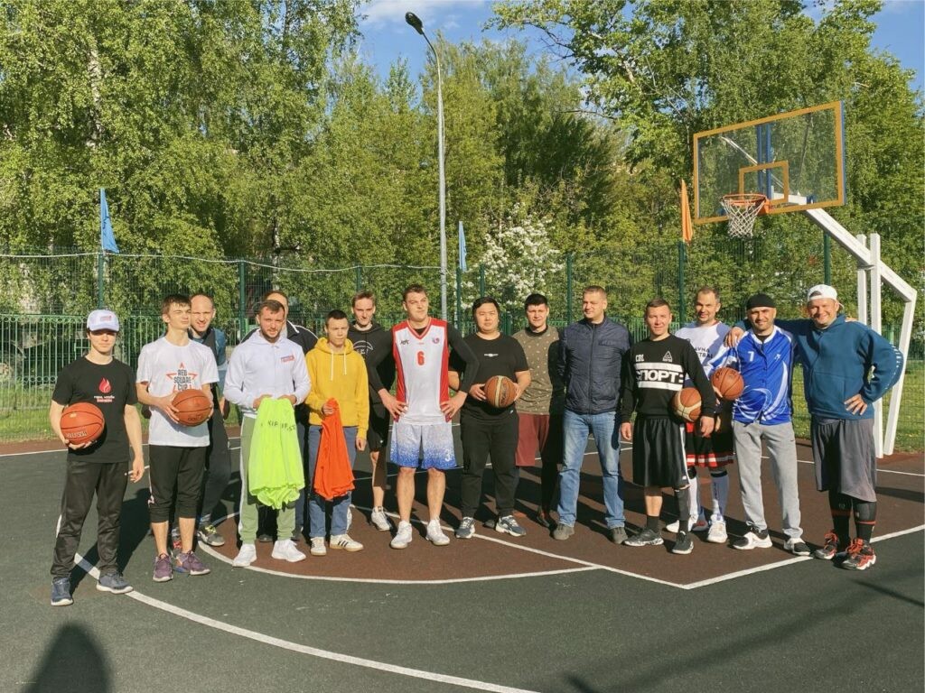 Молодогвардейцы провели товарищеский матч против баскетбольной команды «Kupavna Streetbal