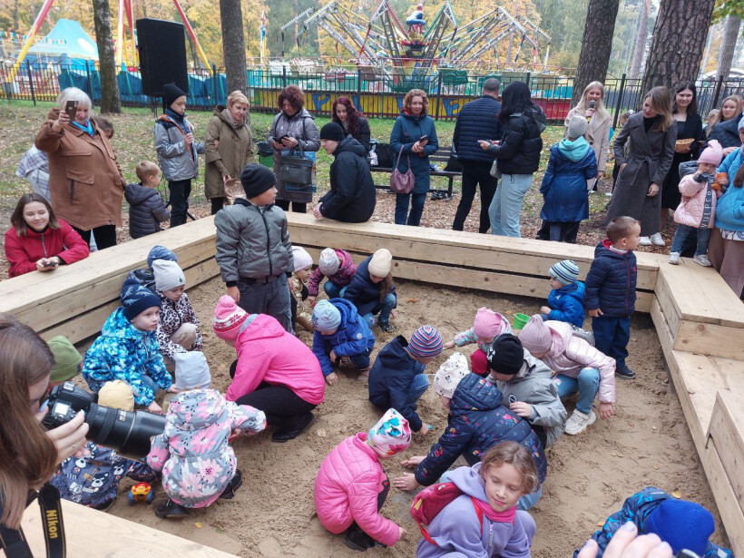 Первая в Подмосковье археологическая песочница открылась в центральном парке Ногинска
