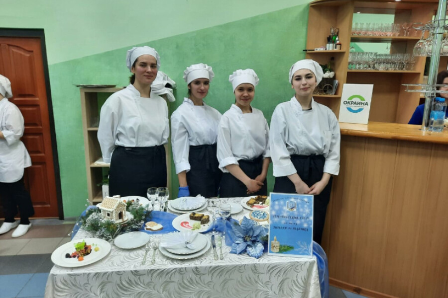 Студенты Ногинского колледжа заняли второе место в региональном конкурсе профмастерства «Традиции русской кухни»