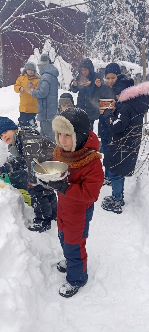 Богородские юные туристы осваиваются в зимних походах