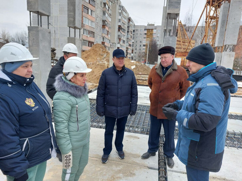 Жители дома в Заречье убедились в качестве работ по его восстановлению после взрыва