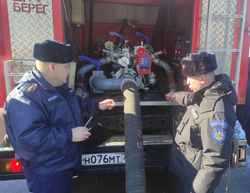 Водители «Мособлпожспас» прошли аттестацию на базе Ногинской пожарно-спасательной части