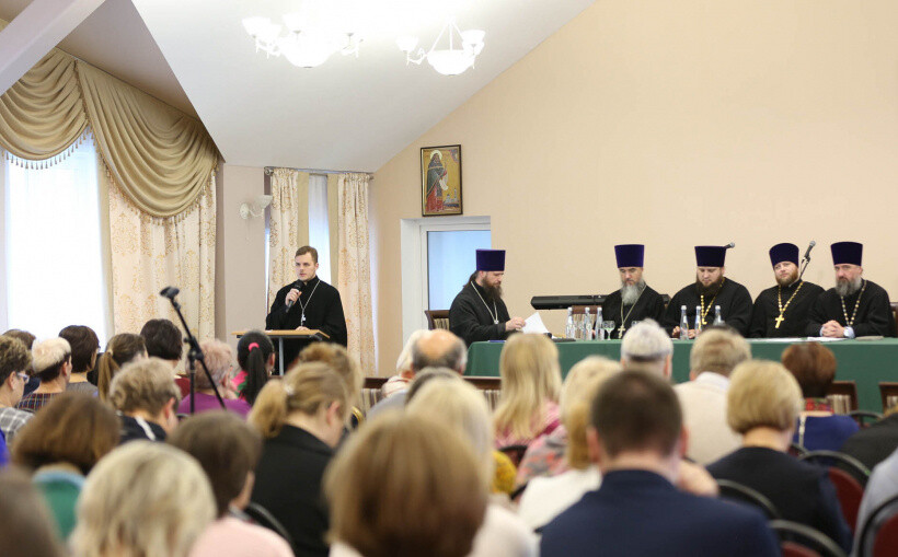 Подготовку к Рождественским чтениям обсудили педагоги и духовенство Богородского благочиния