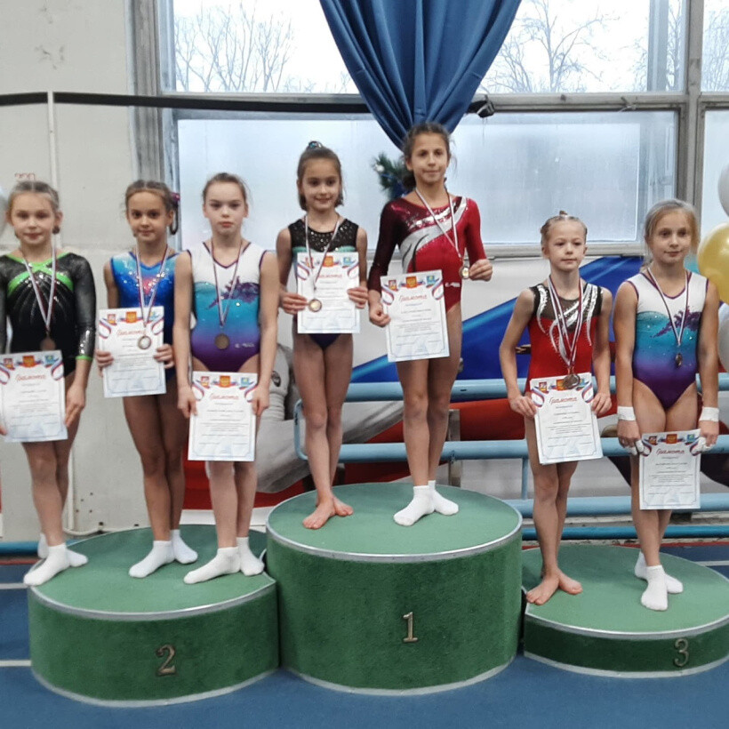 Юные богородские гимнастки «СпортИнтерЦентра» продолжают радовать своими успехами